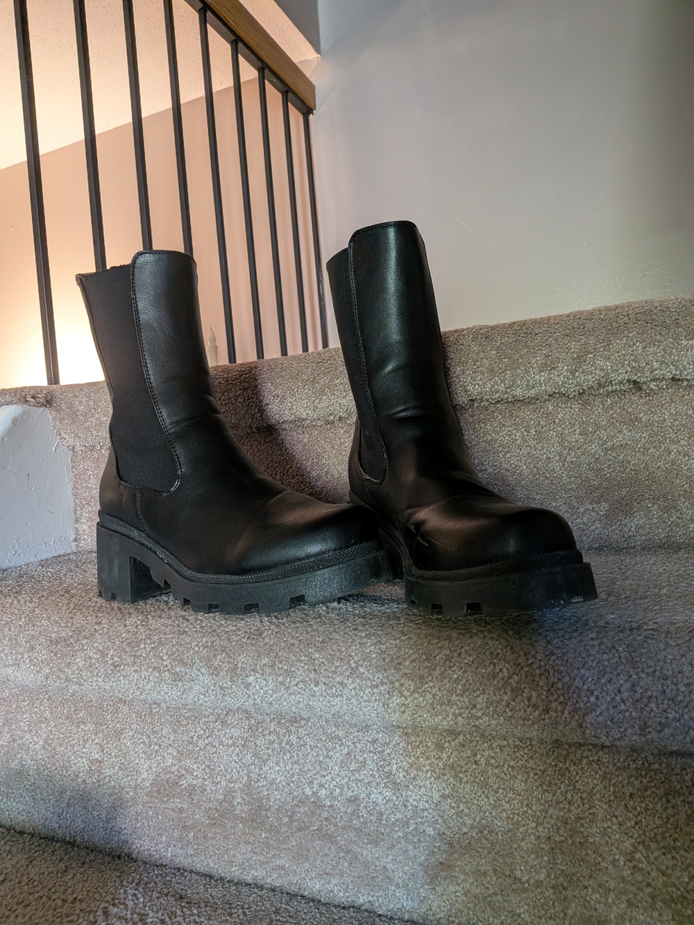 Ardene Black Chunky Chelsea Boots